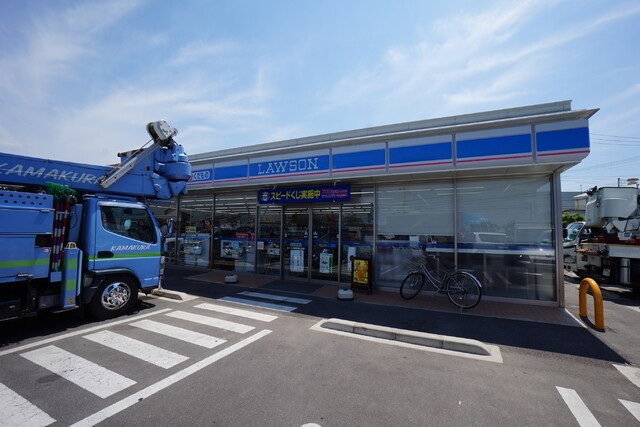 コンビニ　ローソン高松多肥上町西原店（コンビニ）まで529m