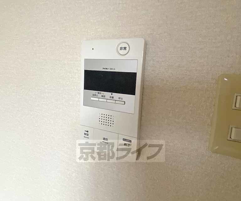 セキュリティ　モニターで来客確認できるので安心です。