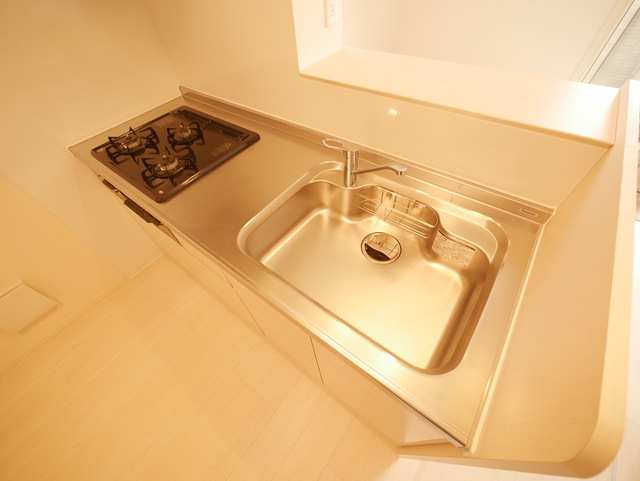 キッチン　★３口コンロ・グリル付のカウンターキッチンです★