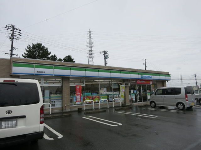 コンビニ　ファミリーマート 岡崎国正店（コンビニ）まで1500m