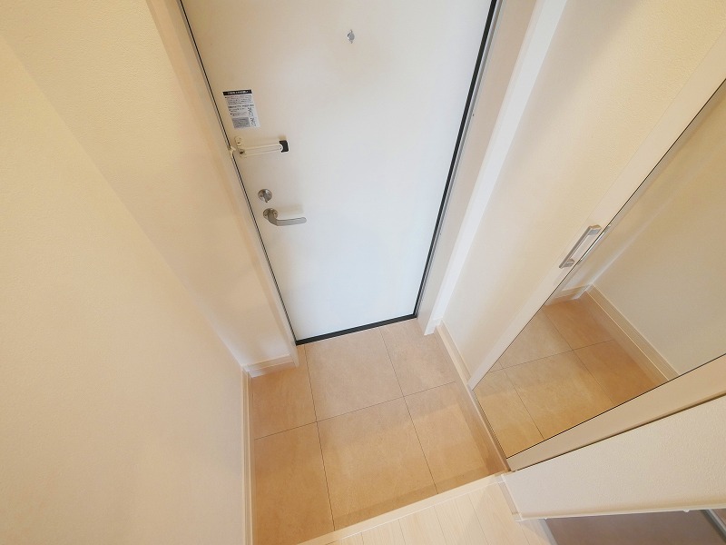 玄関　収納もある玄関です