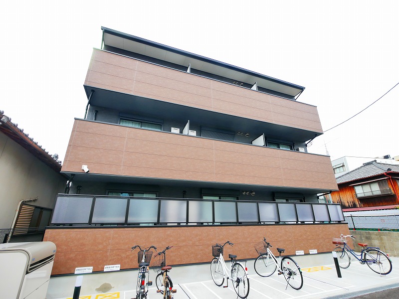 建物外観　外観は落ち着いています