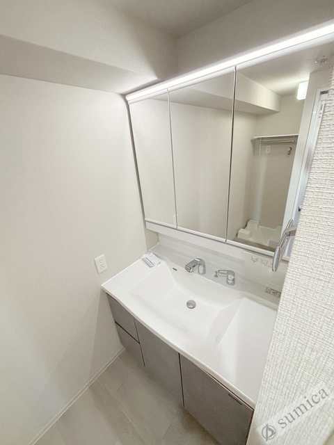 洗面設備　洗面脱衣所付き！独立洗面台が便利です♪♪