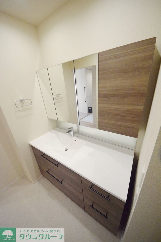 洗面設備　収納