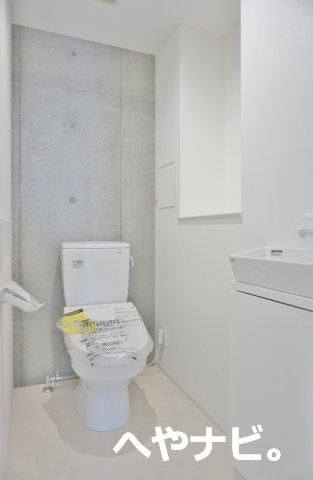 トイレ　★シャワートイレ※別号室写真です。