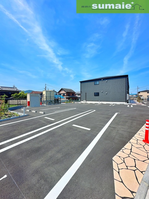 駐車場　同仕様写真