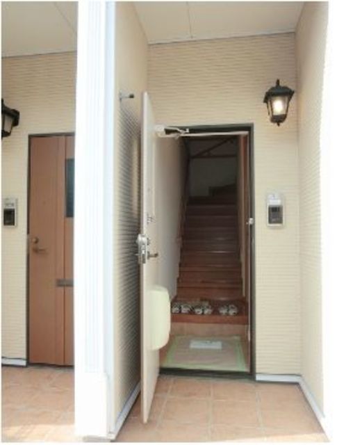 エントランス　★お問い合わせはタウンハウジング新百合ヶ丘店まで★