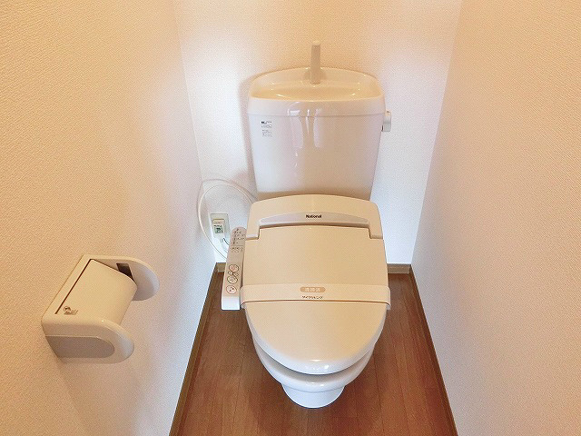 トイレ　ウォシュレットを採用しています。