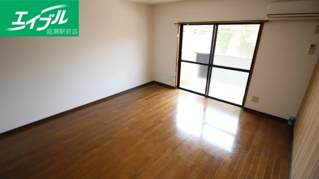 居室・リビング　陽当たり良好