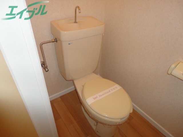 トイレ　同型参考写真