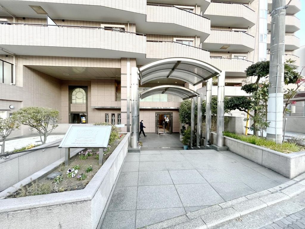 エントランス　エントランス