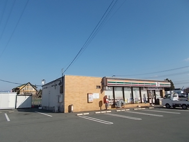 コンビニ　セブンイレブン熊本大津室店（コンビニ）まで400m
