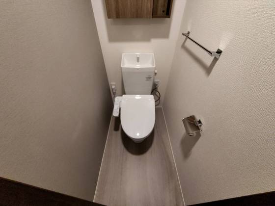 トイレ　※掲載写真は同マンション別部屋参考写真となります