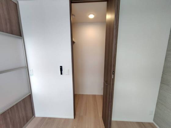 収納　※掲載写真は同マンション別部屋参考写真となります