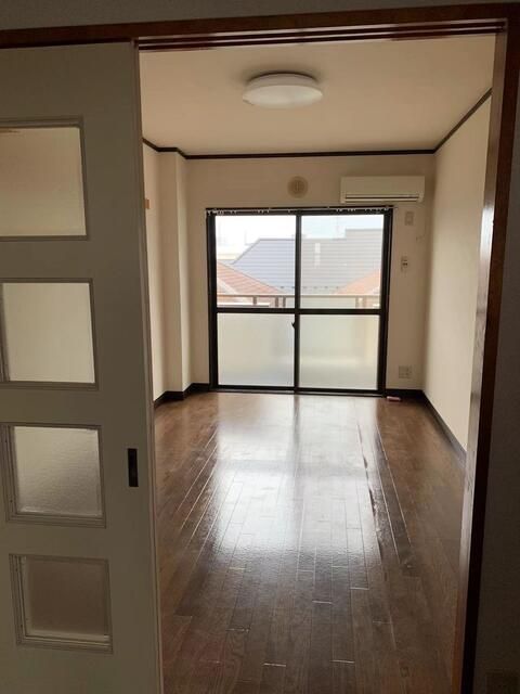 居室・リビング　※別部屋参考写真