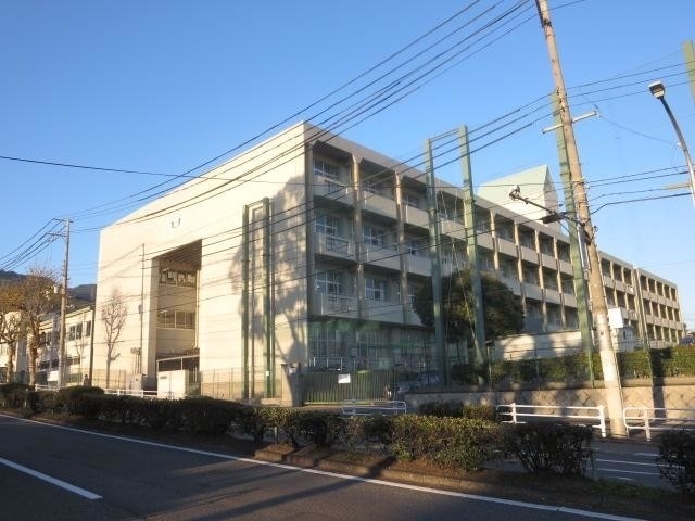 中学校　神戸市立鷹匠中学校（中学校）まで431m