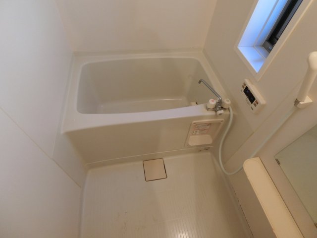 バス・シャワールーム　参考・101号室