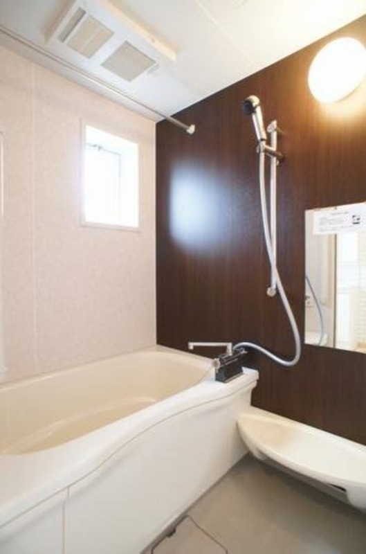 バス・シャワールーム　図面と現状に相違がある場合には現状を優先