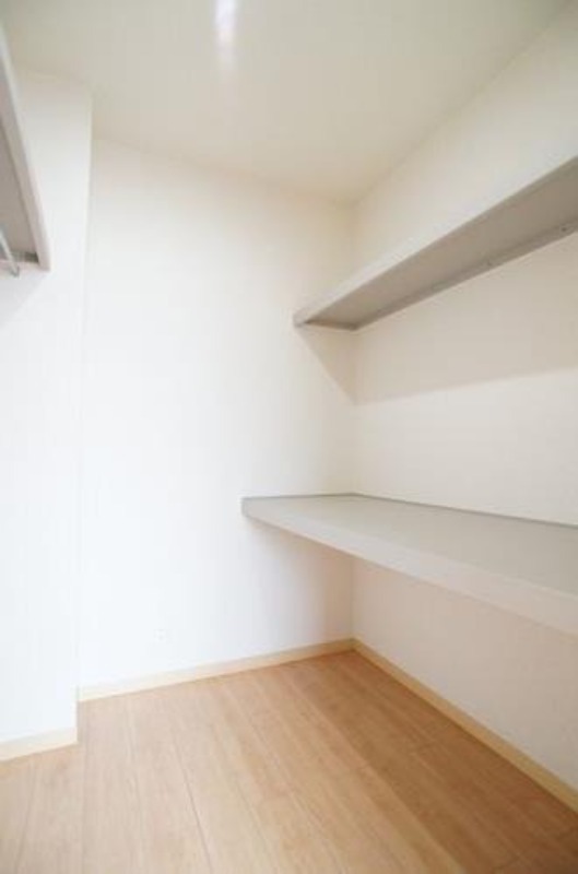 収納　図面と現状に相違がある場合には現状を優先