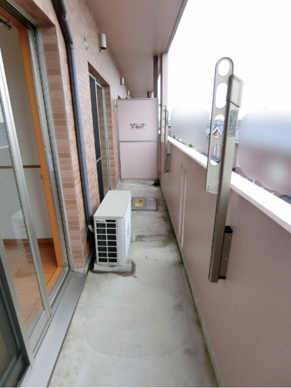 バルコニー　図面と現状に相違がある場合には現状を優先