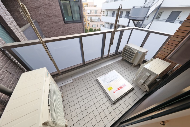 バルコニー　バルコニー