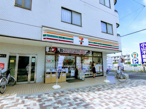 コンビニ　セブンイレブン 久米川駅北口店（コンビニ）まで143m