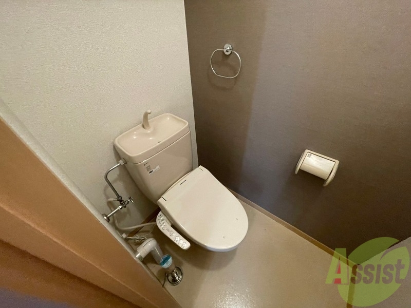 トイレ　ウォシュレット機能がついたトイレ。安心して使用できますね。