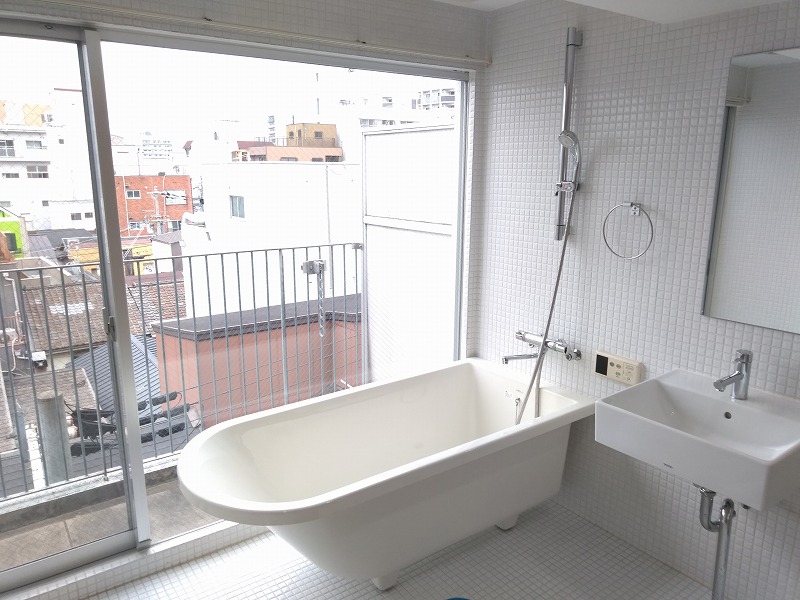 バス・シャワールーム