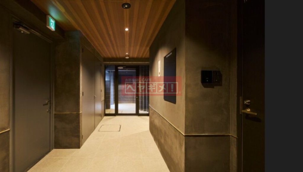 エントランス　エントランス