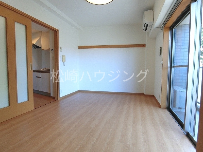 パークフロンティアの居間写真
