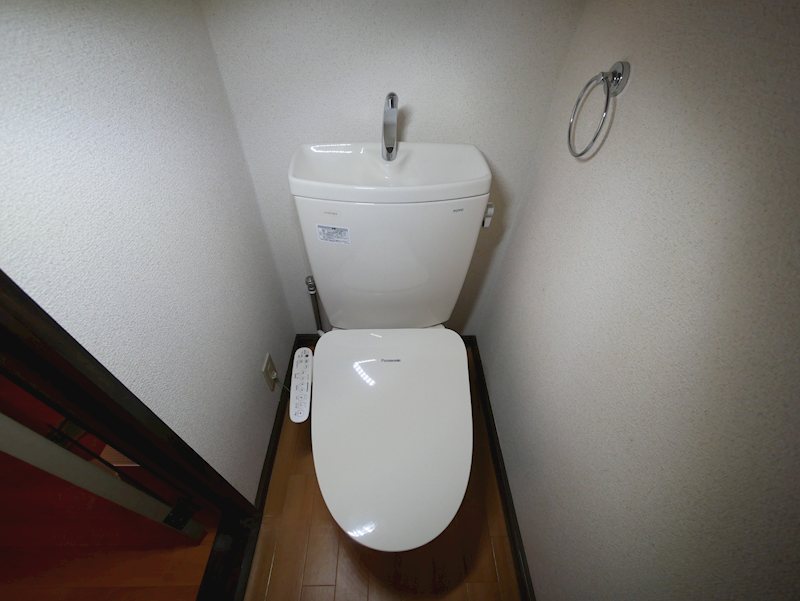 トイレ　ウォシュレット