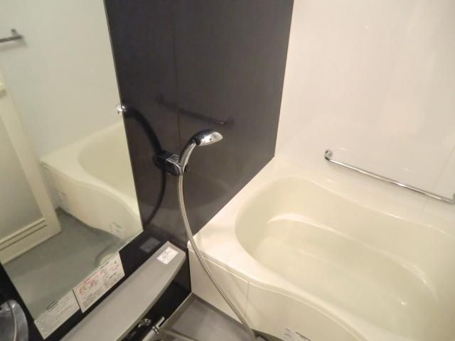 バス・シャワールーム　★浴室乾燥機付きです★
