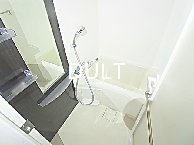 バス・シャワールーム　バスルームです。