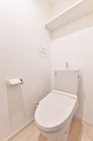 トイレ　同物件別号室