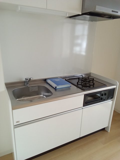 キッチン　同物件、別号室（反転）