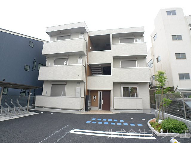 建物外観　Tスクエア越ヶ谷のご紹介は住まいの窓口アソシエにお任せくださ