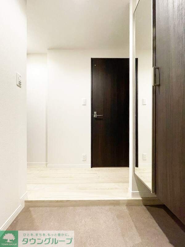 玄関　※別号室参考写真