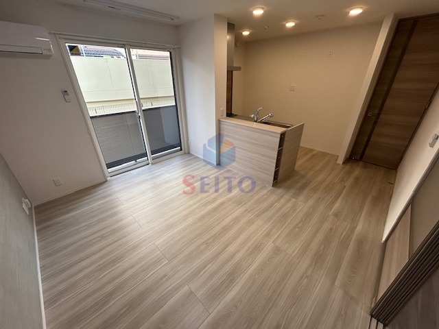 居室・リビング　別階の写真になります