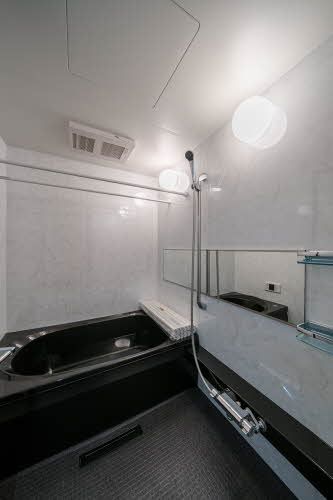 バス・シャワールーム　バスルーム