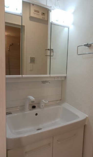 洗面設備　同仕様