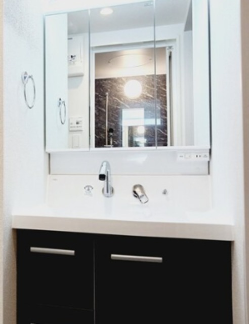 洗面設備　同仕様