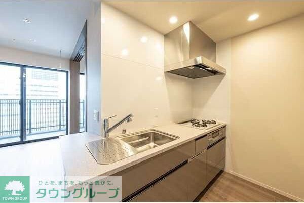 キッチン　ガスコンロ３口＆食洗器