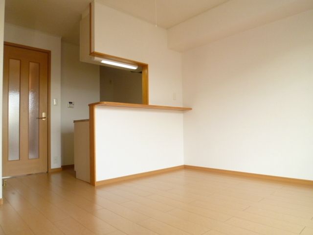 居室・リビング　☆カウンターキッチン☆