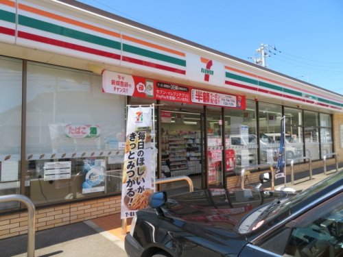コンビニ　セブン-イレブン 高松潟元駅北店（コンビニ）まで354m