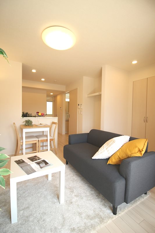 居室・リビング　写真は同施工会社の類似物件のものです。