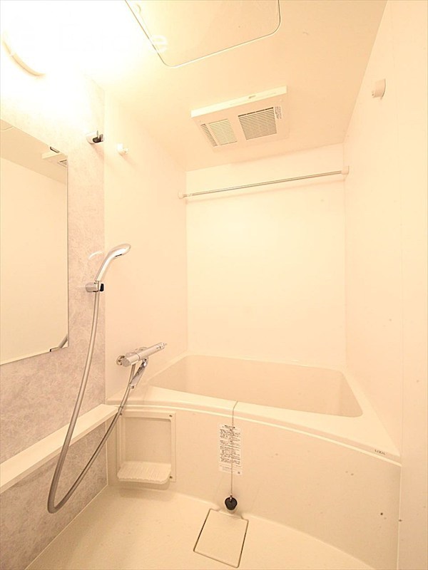 バス・シャワールーム　バスルーム