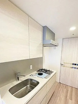 キッチン　同タイプ部屋　参考写真です