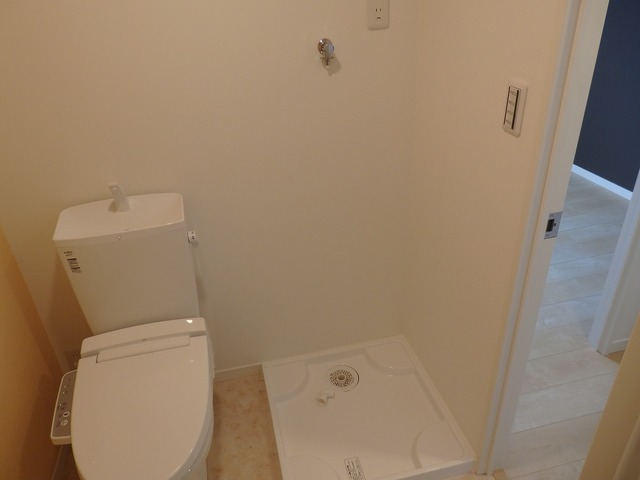 洗面設備　室内洗濯機置場有