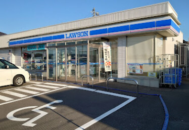 コンビニ　ローソン長岡浦店（コンビニ）まで501m