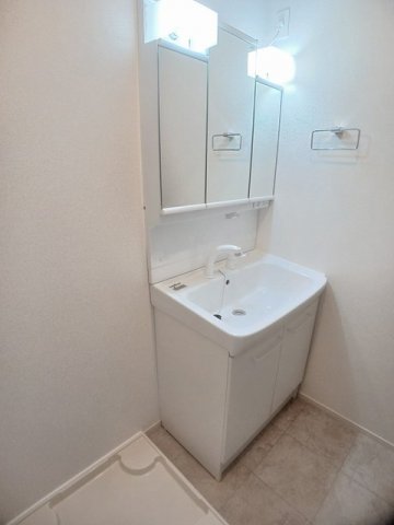 洗面設備　脱衣スペースもあります